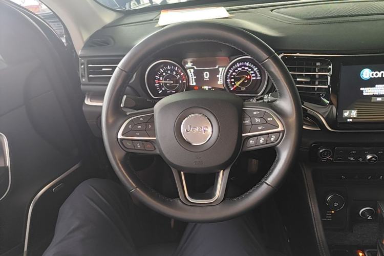 Used Jeep Grand Commander 2018 2.0T Four-Wheel Drive Smart Enjoyment Version China V Emission Standard Steering Wheel