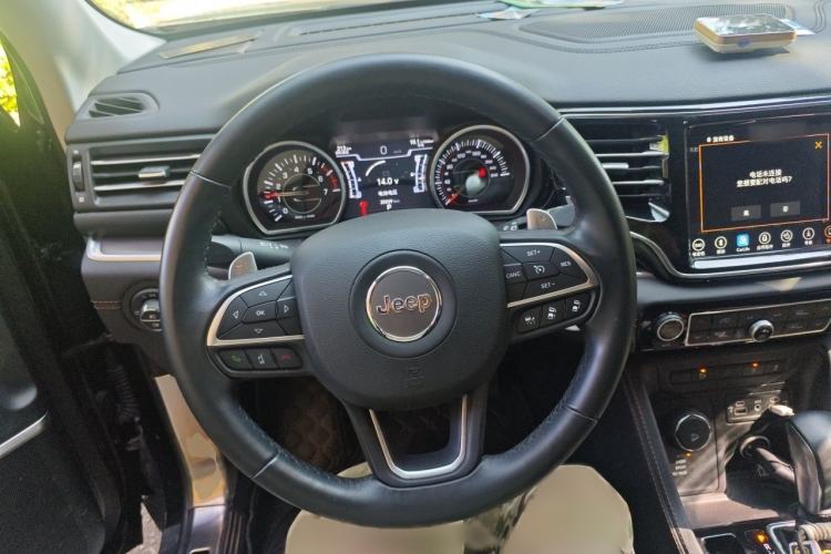 Used Jeep Grand Commander 2018 2.0T Four-Wheel Drive Smart Enjoyment Version China V Emission Standard Steering Wheel