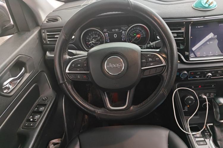Used Jeep Grand Commander 2018 2.0T Four-Wheel Drive Premium Navigation Version China V Steering Wheel