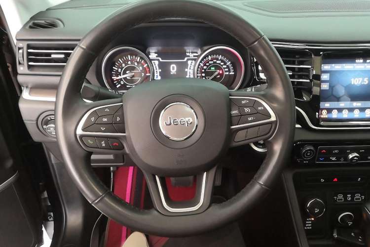Used Jeep Grand Commander 2018 2.0T Four-Wheel Drive Enjoyment Edition China VI Steering Wheel
