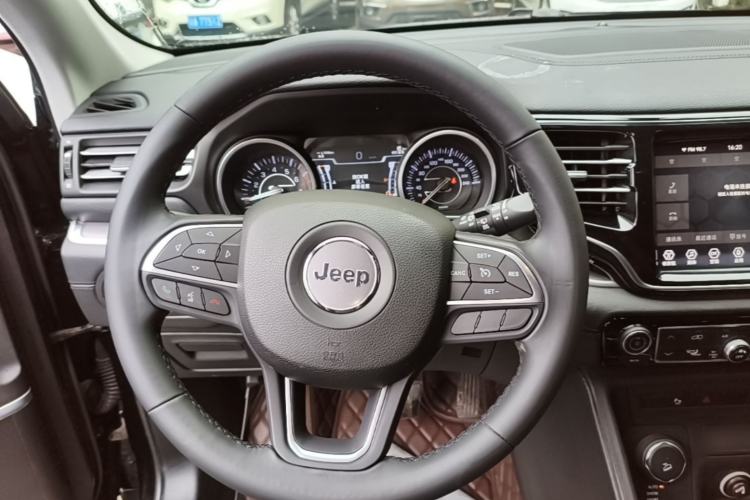 Used Jeep Grand Commander 2018 2.0T Four-Wheel Drive Enjoyment Version China V Steering Wheel