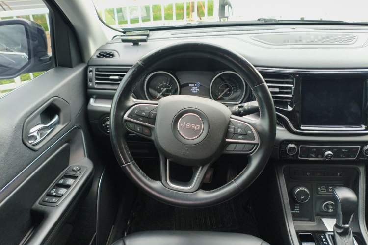 Used Jeep Grand Commander 2018 2.0T Four-Wheel Drive Enjoyment Edition China VI Steering Wheel