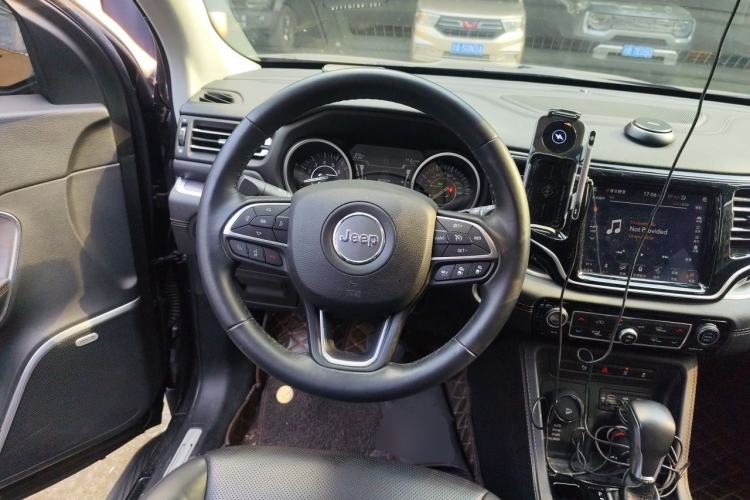Used Jeep Grand Commander 2018 2.0T Four-Wheel Drive Smart Enjoyment Version China V Emission Standard Steering Wheel