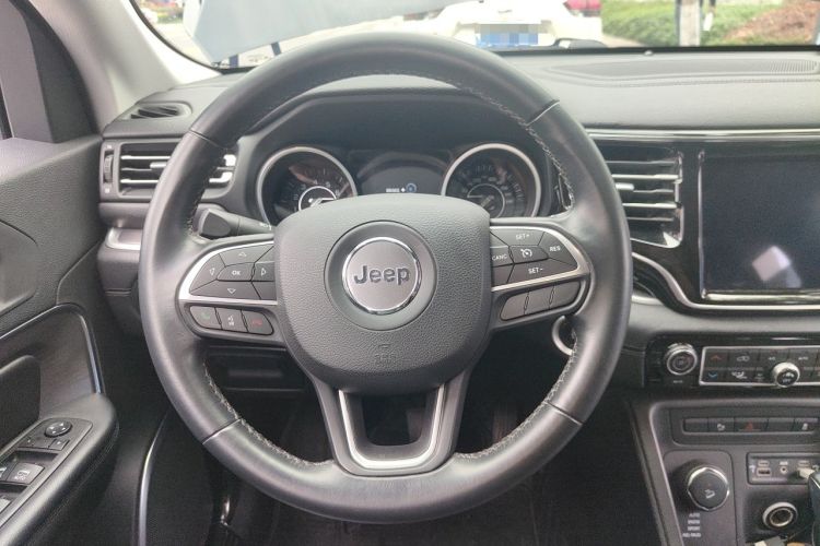 Used Jeep Grand Commander 2018 2.0T Four-Wheel Drive Enjoyment Edition China VI Steering Wheel
