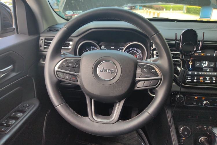 Used Jeep Grand Commander 2018 2.0T Four-Wheel Drive Premium Navigation Version China V Steering Wheel