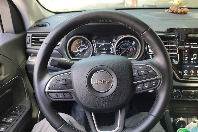 Used Jeep Grand Commander 2018 2.0T Four-wheel Drive Premium Edition China VI Steering Wheel