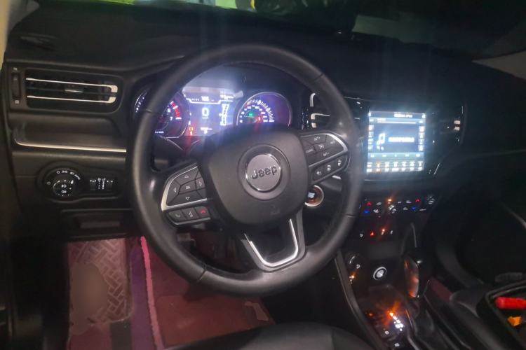 Used Jeep Grand Commander 2018 2.0T Four-Wheel Drive Prestige Edition China V Steering Wheel