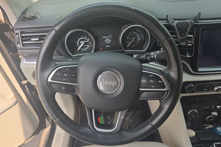 Used Jeep Grand Commander 2018 2.0T Four-Wheel Drive Premium Navigation Version China V Steering Wheel