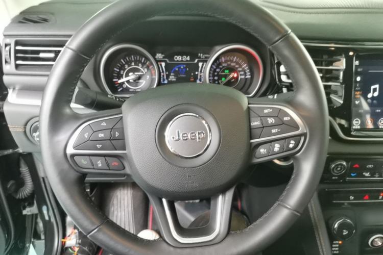 Used Jeep Grand Commander 2018 2.0T Four-Wheel Drive Smart Enjoyment Version China V Emission Standard Steering Wheel