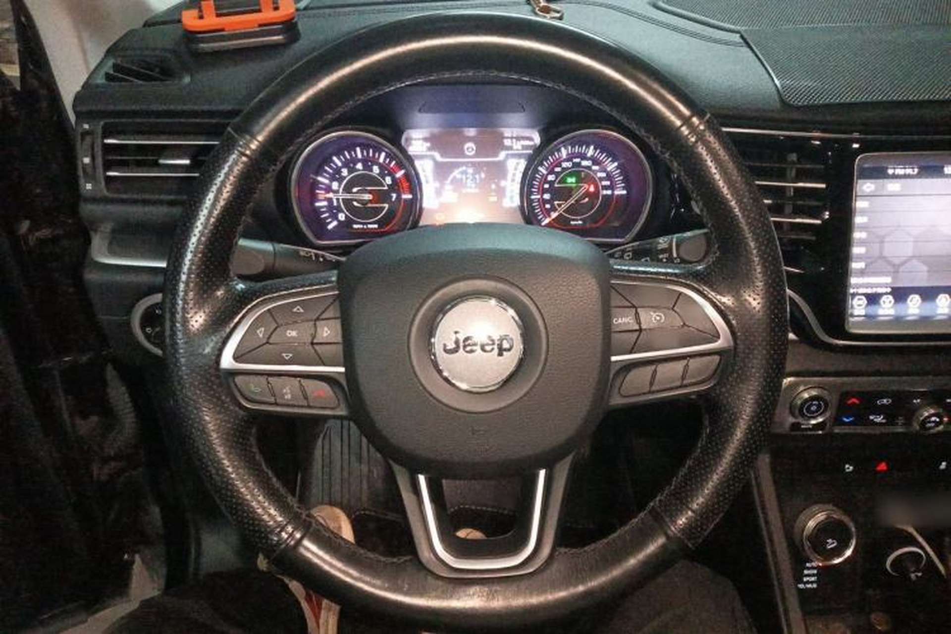Used Jeep Grand Commander 2018 2.0T Four-Wheel Drive Enjoyment Edition China VI Steering Wheel