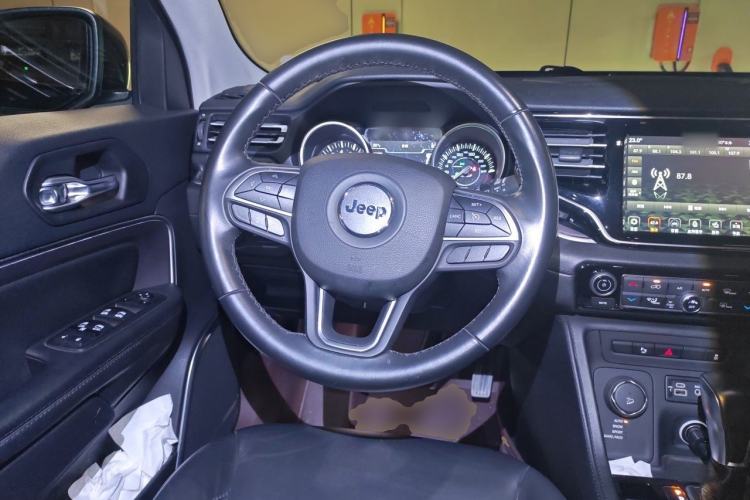 Used Jeep Grand Commander 2018 2.0T Four-Wheel Drive Premium Navigation Version China V Steering Wheel