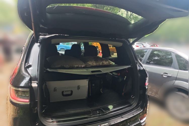 Used Jeep Grand Commander 2018 2.0T Four-Wheel Drive Enjoyment Edition China VI Trunk