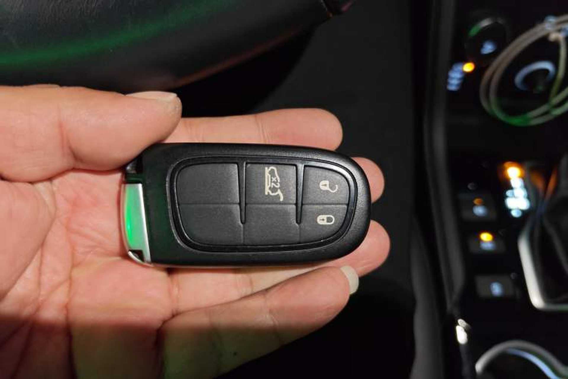 Used Jeep Grand Commander 2018 2.0T Four-Wheel Drive Enjoyment Edition China VI Vehicle Key