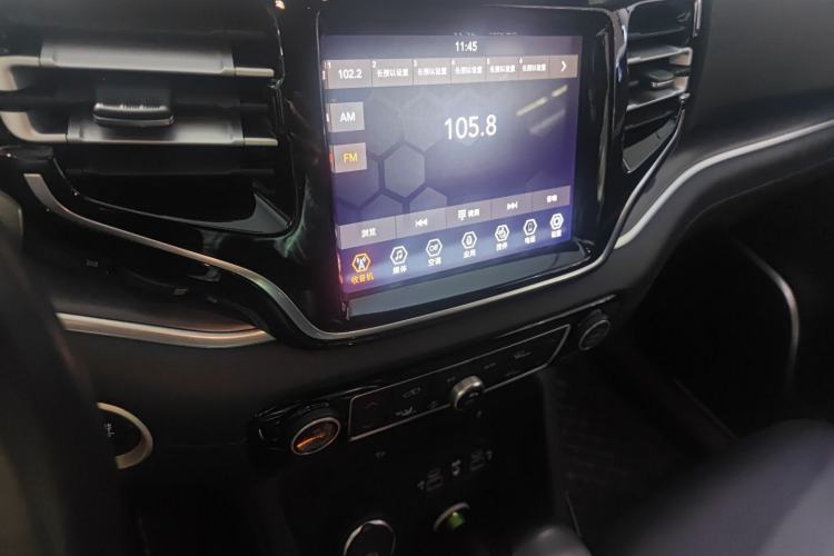 Used Jeep Grand Commander 2018 2.0T Four-Wheel Drive Enjoyment Edition China VI Audio And AC Panel