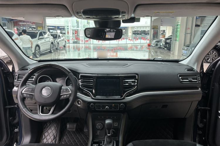 Used Jeep Grand Commander 2018 2.0T Four-Wheel Drive Luxury Edition China V Emission Standard Interior 1