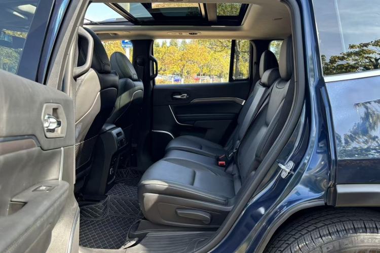 Used Jeep Grand Commander 2018 2.0T Four-Wheel Drive Enjoyment Edition China VI Interior 3