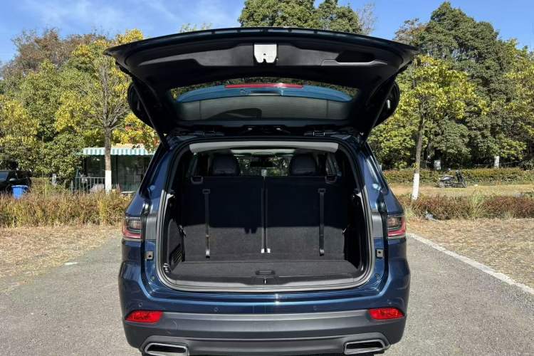 Used Jeep Grand Commander 2018 2.0T Four-Wheel Drive Enjoyment Edition China VI Interior 4
