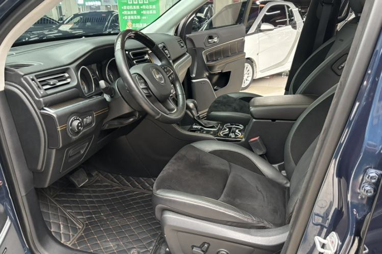 Used Jeep Grand Commander 2018 2.0T Four-Wheel Drive Luxury Edition China V Emission Standard Interior 4