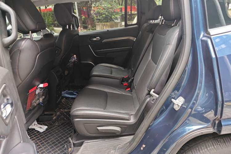 Used Jeep Grand Commander 2018 2.0T Four-Wheel Drive Smart Enjoyment Version China V Emission Standard Interior 4