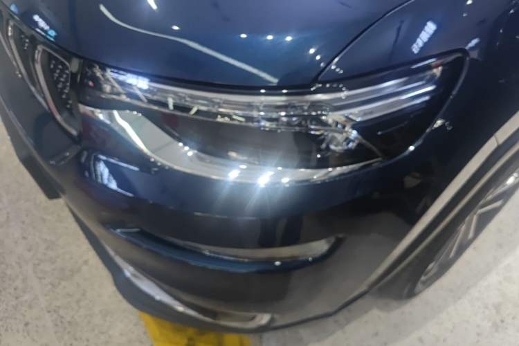 Used Jeep Grand Commander 2018 2.0T Four-Wheel Drive Enjoyment Edition China VI Left Front Headlight