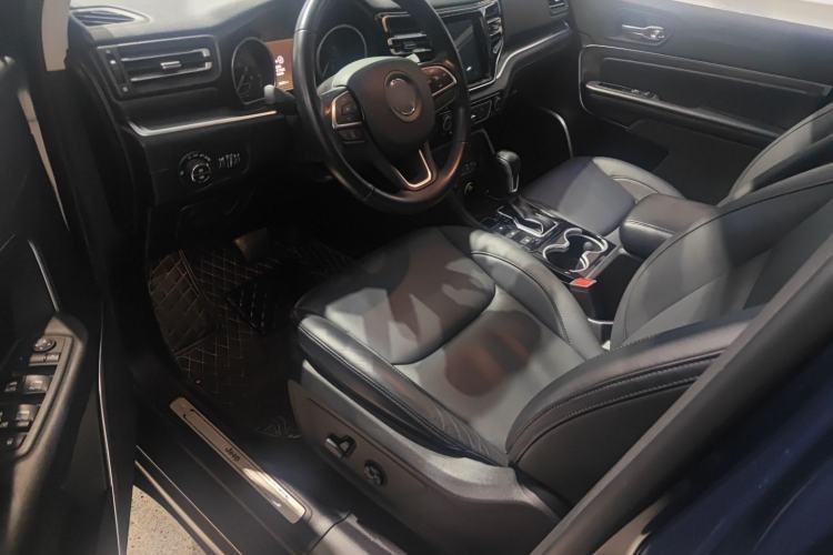 Used Jeep Grand Commander 2018 2.0T Four-Wheel Drive Enjoyment Edition China VI Left Front Seat