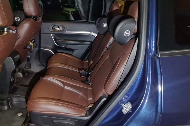 Used Jeep Grand Commander 2018 2.0T Four-Wheel Drive Prestige Edition China V Left Rear Seat