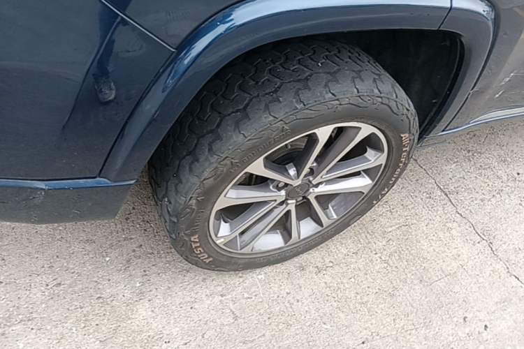 Used Jeep Grand Commander 2018 2.0T Four-Wheel Drive Smart Enjoyment Version China VI Right Rear Wheel Hub