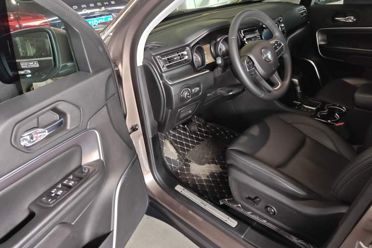 Used Jeep Grand Commander 2018 2.0T Four-Wheel Drive Premium Navigation Version China V Driver Seat
