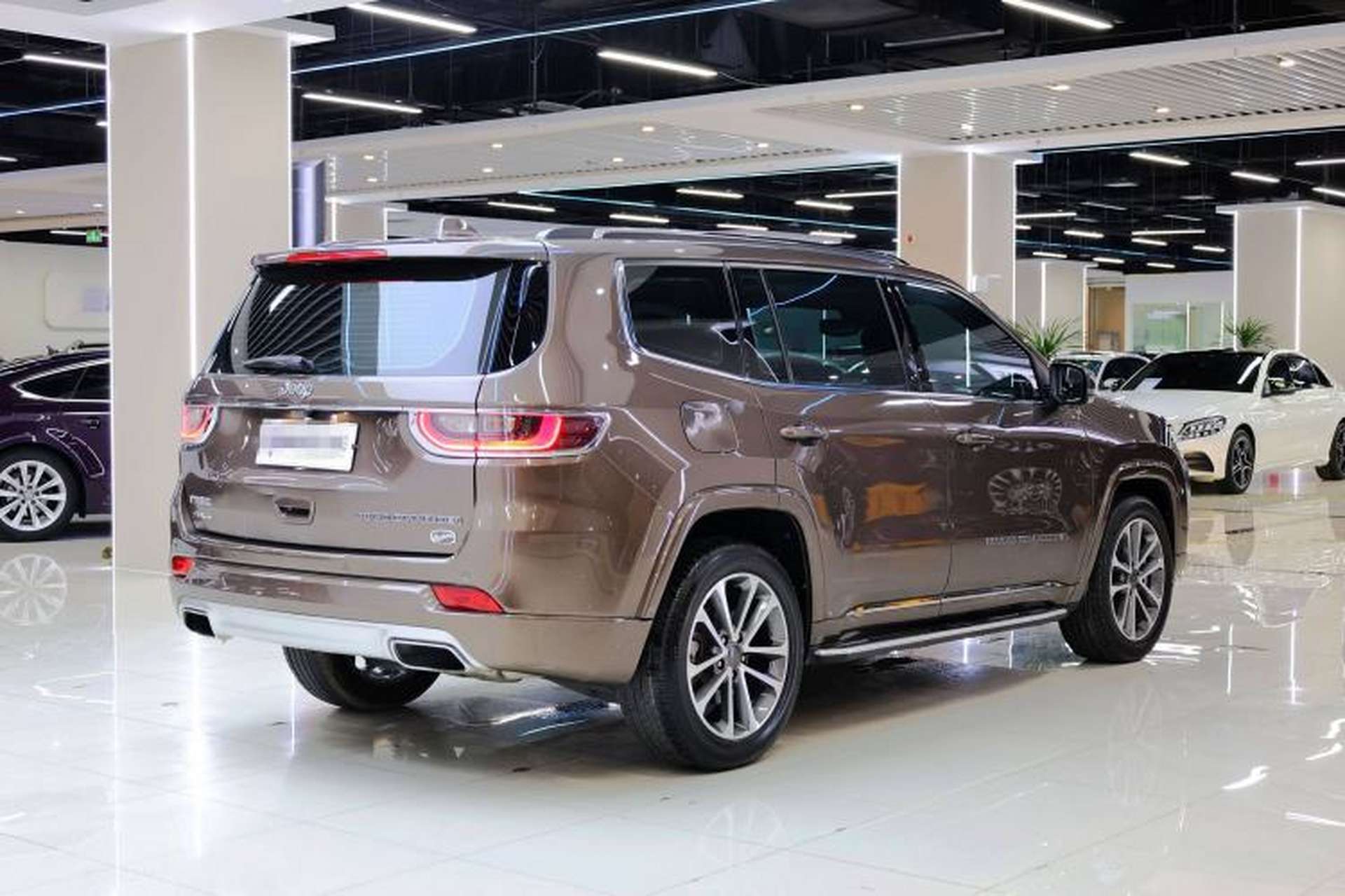 Used Jeep Grand Commander 2018 2.0T Four-Wheel Drive Smart Enjoyment Version China V Emission Standard Exterior 10