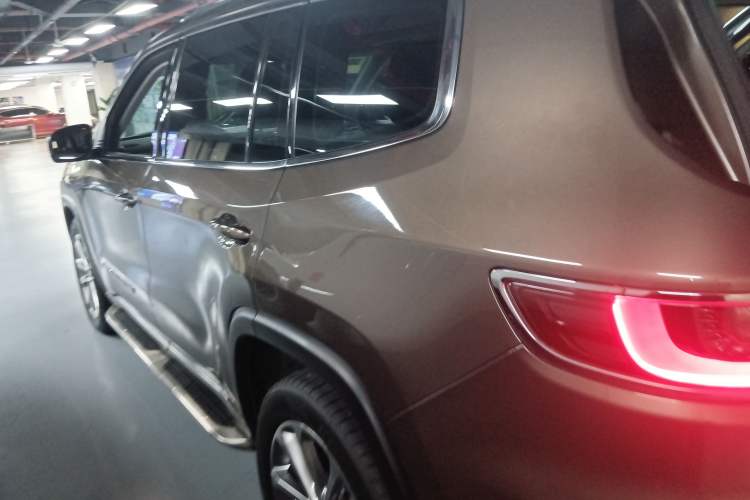 Used Jeep Grand Commander 2018 2.0T Four-Wheel Drive Premium Navigation Version China V Exterior 3