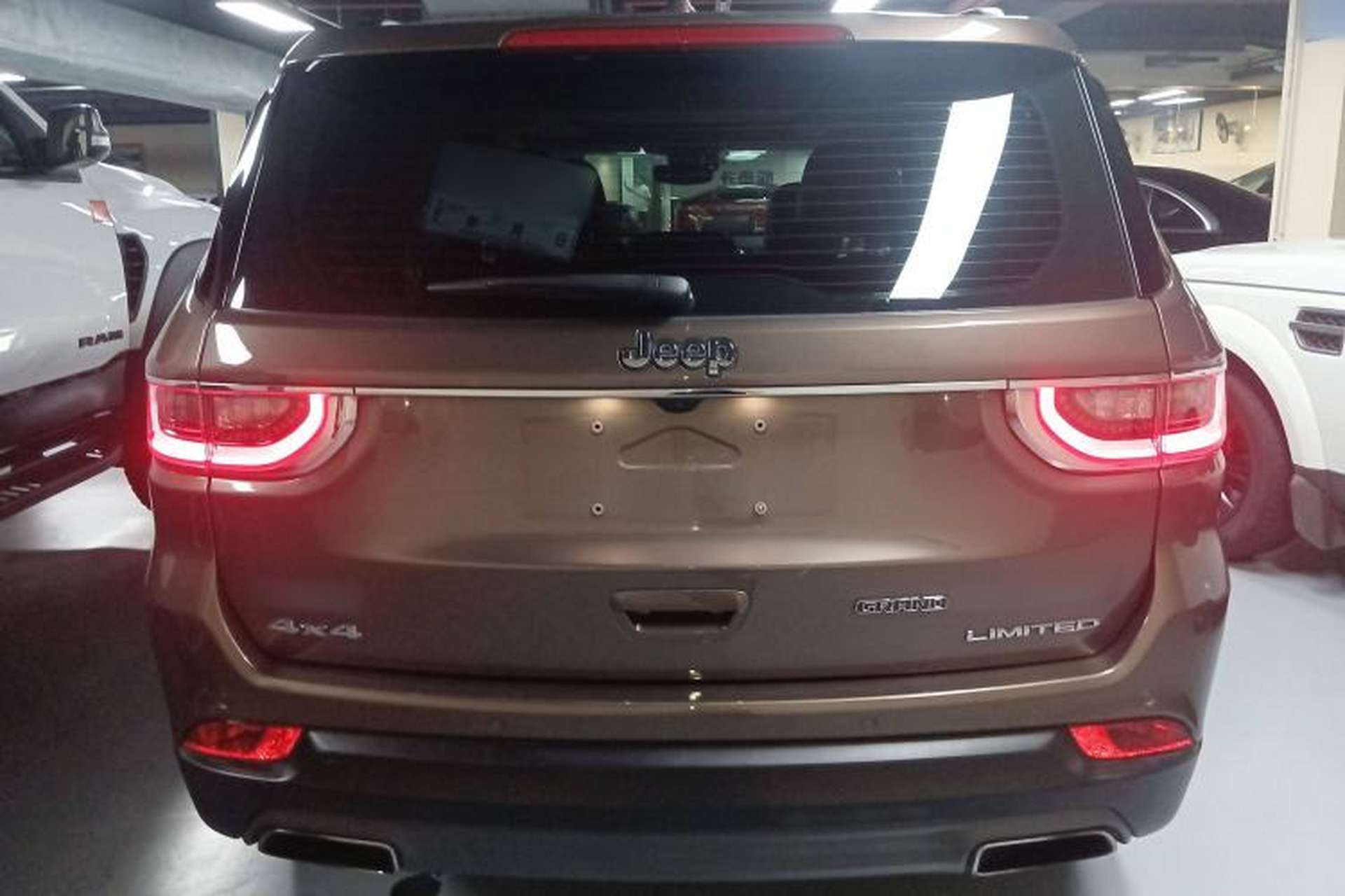 Used Jeep Grand Commander 2018 2.0T Four-Wheel Drive Premium Navigation Version China V Exterior 4