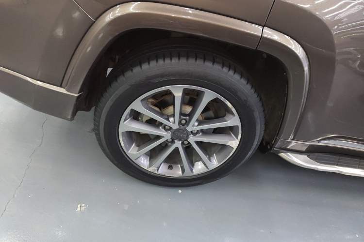 Used Jeep Grand Commander 2018 2.0T Four-Wheel Drive Smart Enjoyment Version China V Emission Standard Exterior 5