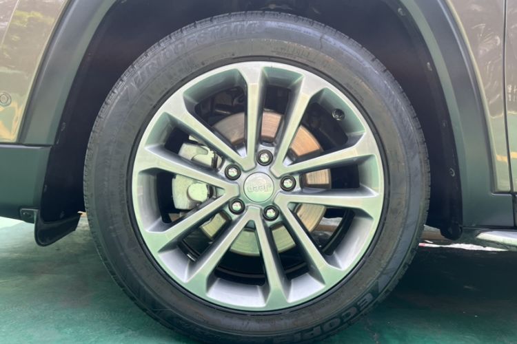 Used Jeep Grand Commander 2018 2.0T Four-Wheel Drive Premium Edition Exterior 6