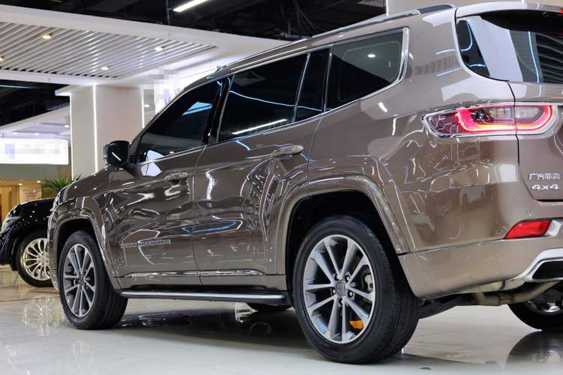 Used Jeep Grand Commander 2018 2.0T Four-Wheel Drive Smart Enjoyment Version China V Emission Standard Exterior 8