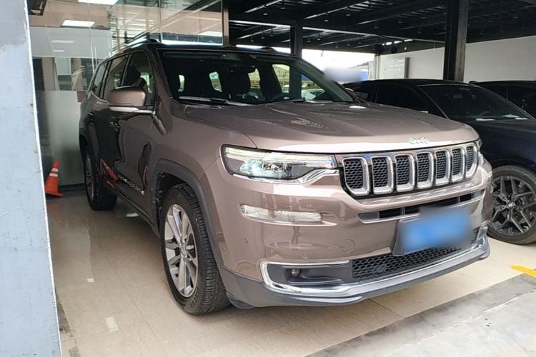 Used Jeep Grand Commander 2018 2.0T Four-Wheel Drive Premium Navigation Version China V Front Right 45 Deg