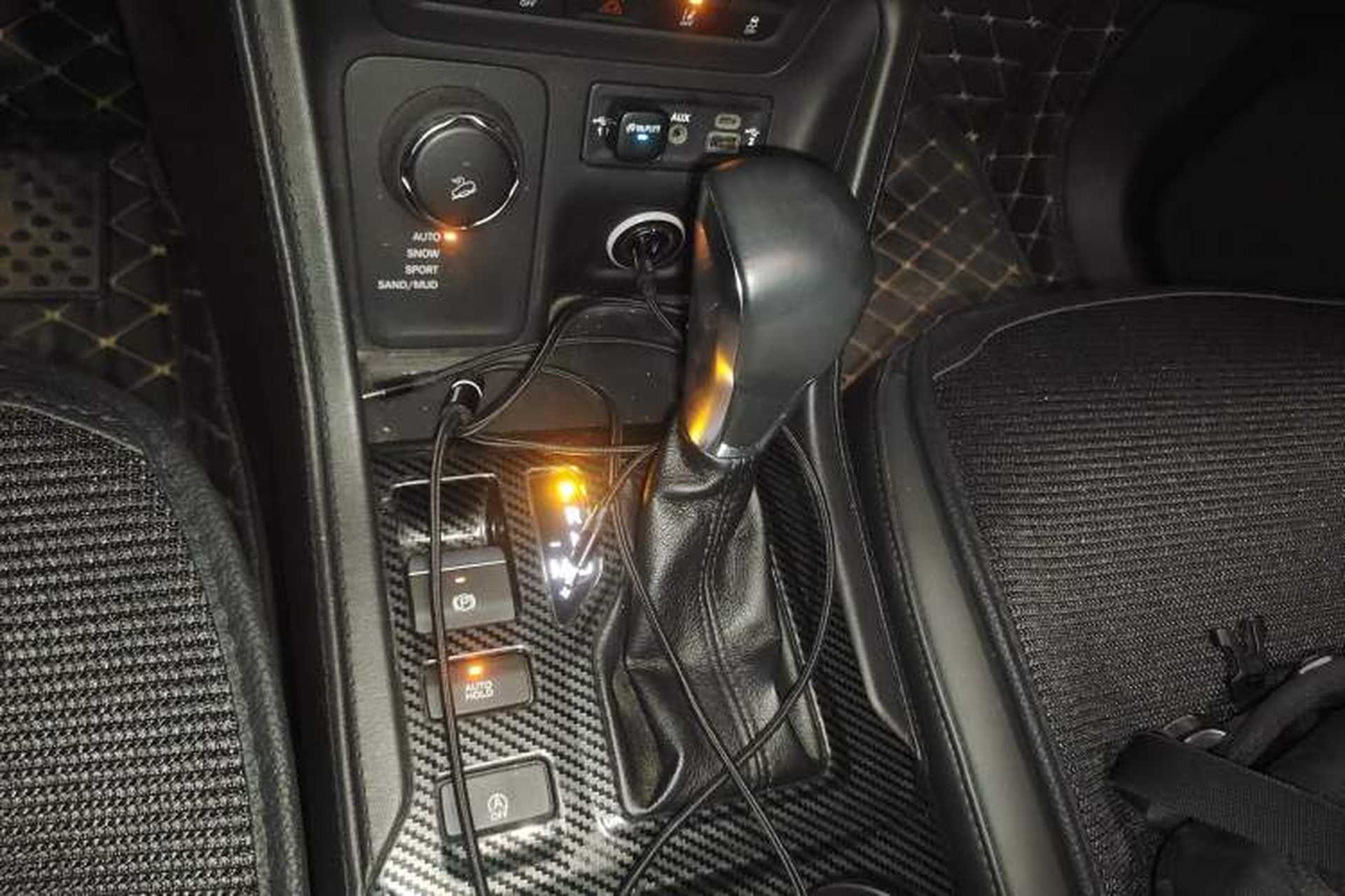 Used Jeep Grand Commander 2018 2.0T Four-Wheel Drive Prestige Edition China V Gear Lever