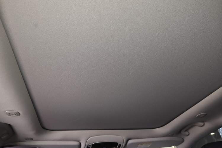 Used Jeep Grand Commander 2018 2.0T Four-Wheel Drive Premium Navigation Version China V Headliner