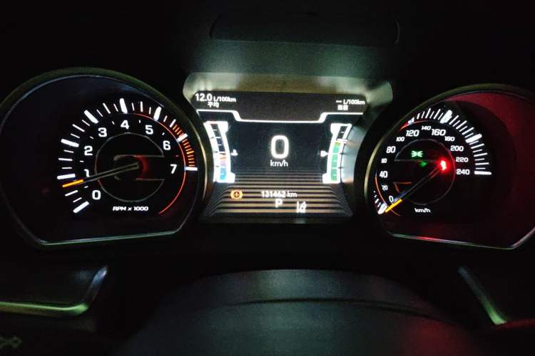 Used Jeep Grand Commander 2018 2.0T Four-Wheel Drive Smart Enjoyment Version China V Emission Standard Instrument Cluster