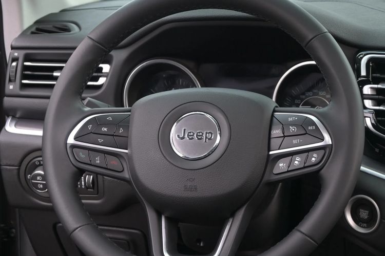 Used Jeep Grand Commander 2018 2.0T Four-Wheel Drive Prestige Edition China V Interior 3