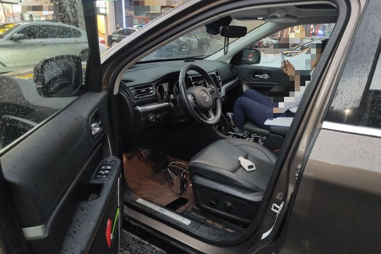 Used Jeep Grand Commander 2018 2.0T Four-Wheel Drive Smart Enjoyment Version China V Emission Standard Interior 3