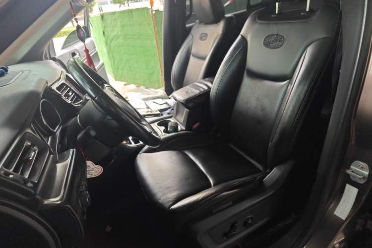 Used Jeep Grand Commander 2018 2.0T Four-Wheel Drive Smart Enjoyment Version China VI Left Front Seat