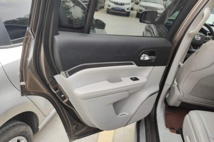 Used Jeep Grand Commander 2018 2.0T Four-Wheel Drive Prestige Edition China V Left Rear Door Interior