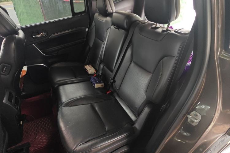 Used Jeep Grand Commander 2018 2.0T Four-Wheel Drive Smart Enjoyment Version China VI Left Rear Seat