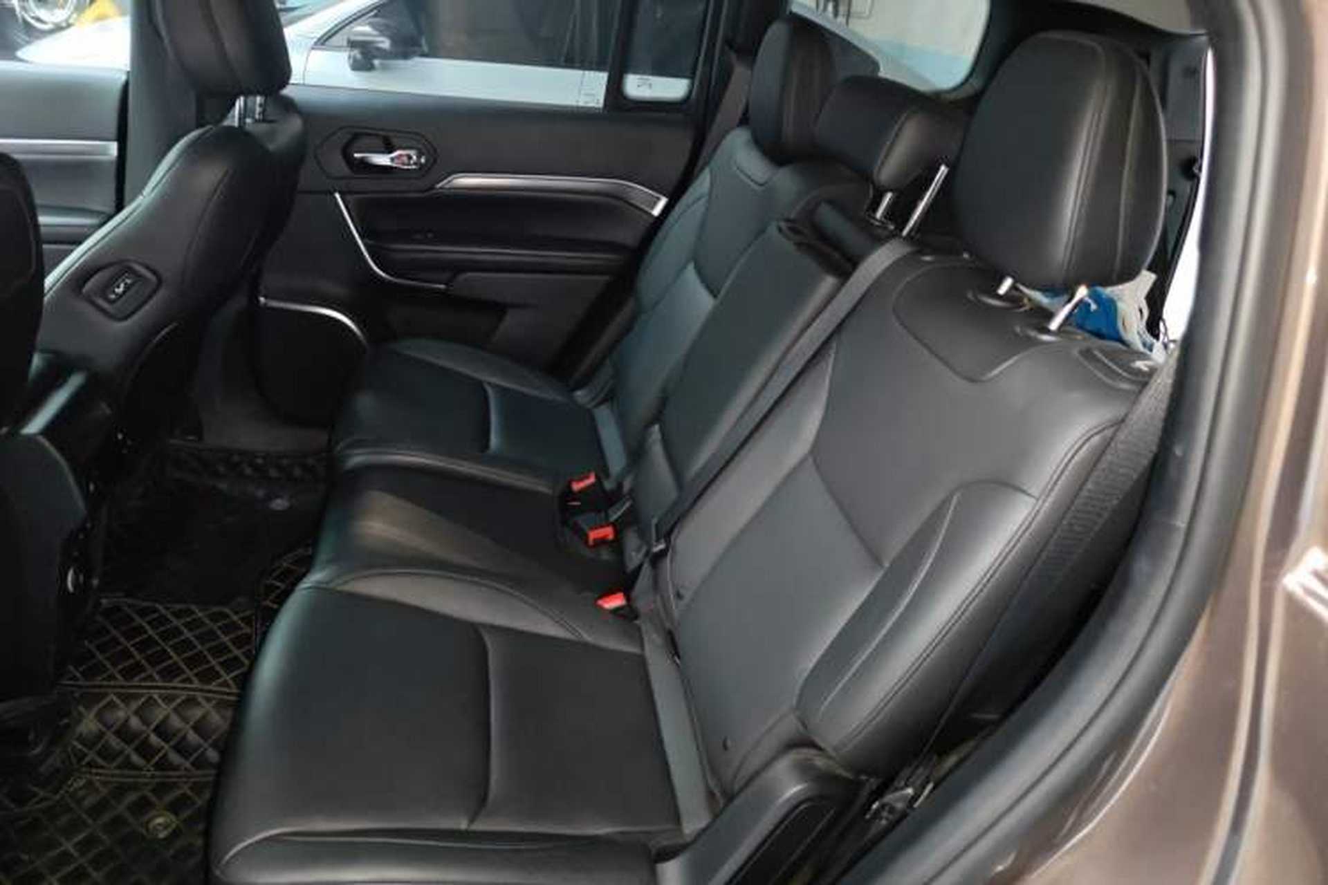 Used Jeep Grand Commander 2018 2.0T Four-Wheel Drive Prestige Edition China V Left Rear Seat