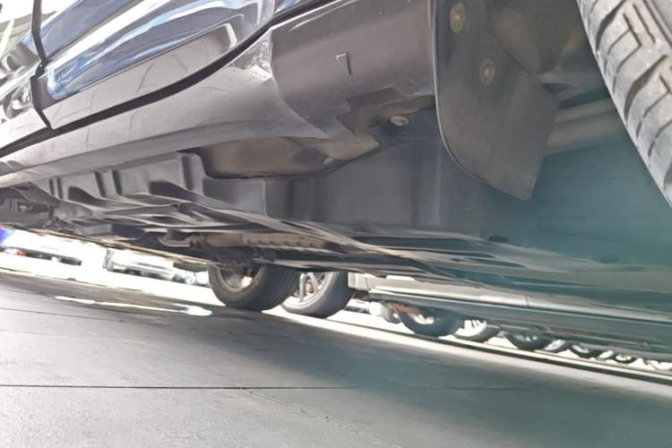 Used Jeep Grand Commander 2018 2.0T Four-Wheel Drive Smart Enjoyment Version China VI Left Side Sill