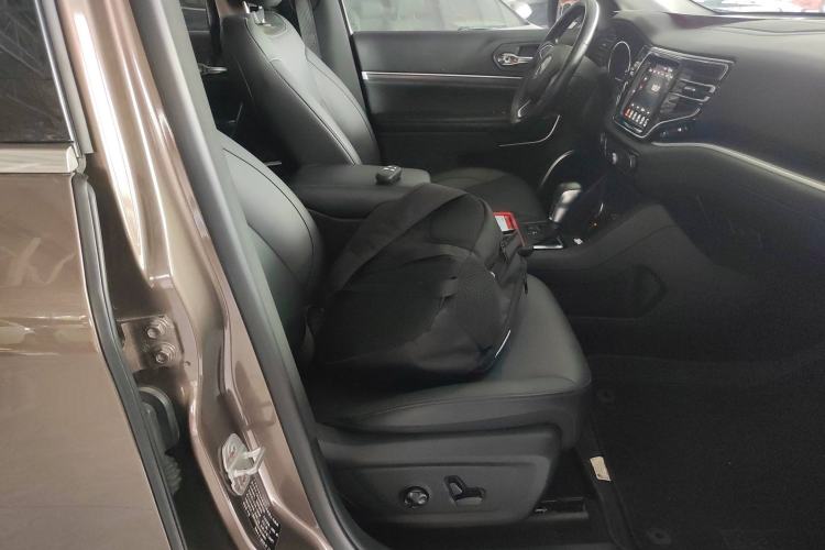 Used Jeep Grand Commander 2018 2.0T Four-Wheel Drive Enjoyment Version China V Right Front Seat