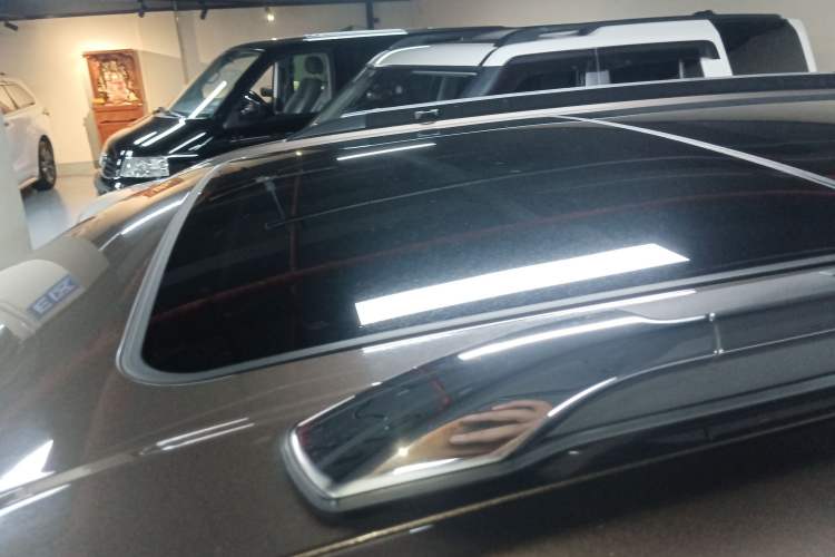 Used Jeep Grand Commander 2018 2.0T Four-Wheel Drive Premium Navigation Version China V Roof
