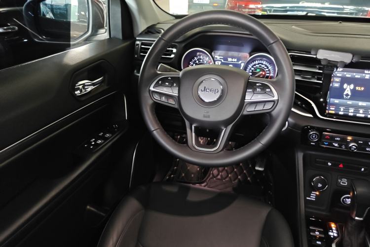 Used Jeep Grand Commander 2018 2.0T Four-Wheel Drive Premium Navigation Version China V Steering Wheel