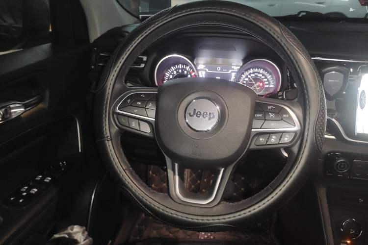 Used Jeep Grand Commander 2018 2.0T Four-Wheel Drive Prestige Edition China V Steering Wheel