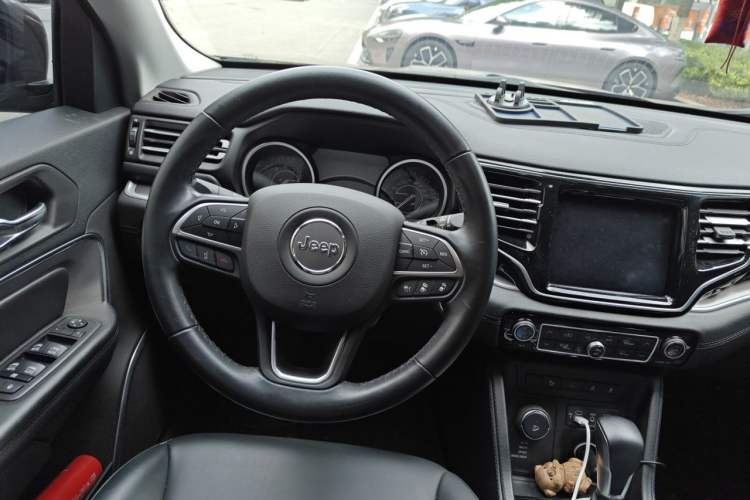 Used Jeep Grand Commander 2018 2.0T Four-Wheel Drive Prestige Edition China V Steering Wheel